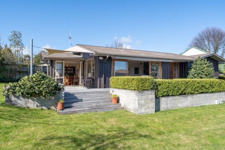 Photo of property in 17 Hilden Place, Hilltop, Taupo, 3330