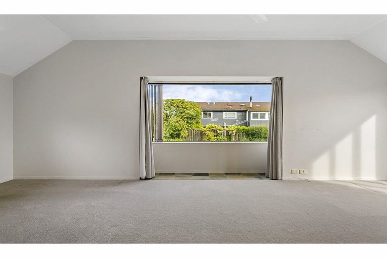 Photo of property in 20 Kurupae Road, Hilltop, Taupo, 3330