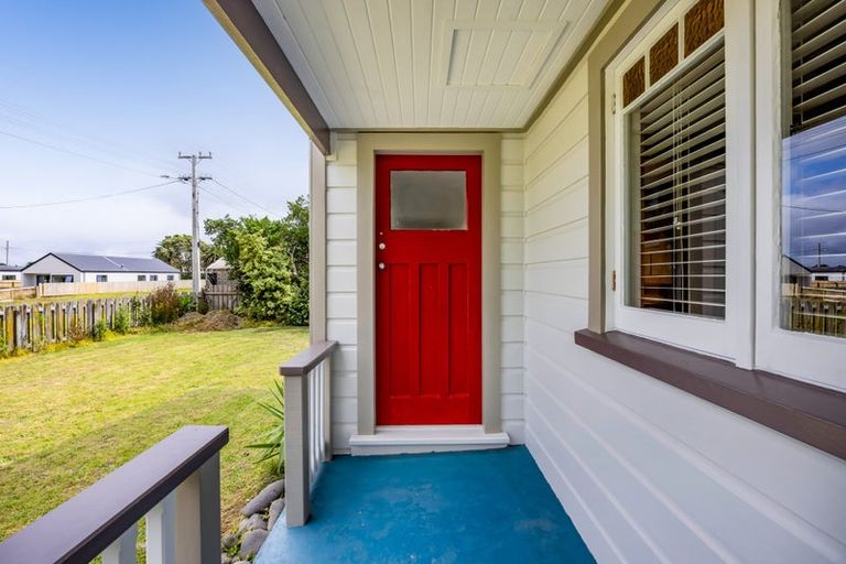 Photo of property in 63 King Street, Opunake, 4616