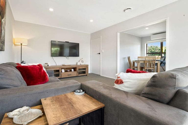 Photo of property in 112a Queen Street, Waiuku, 2123