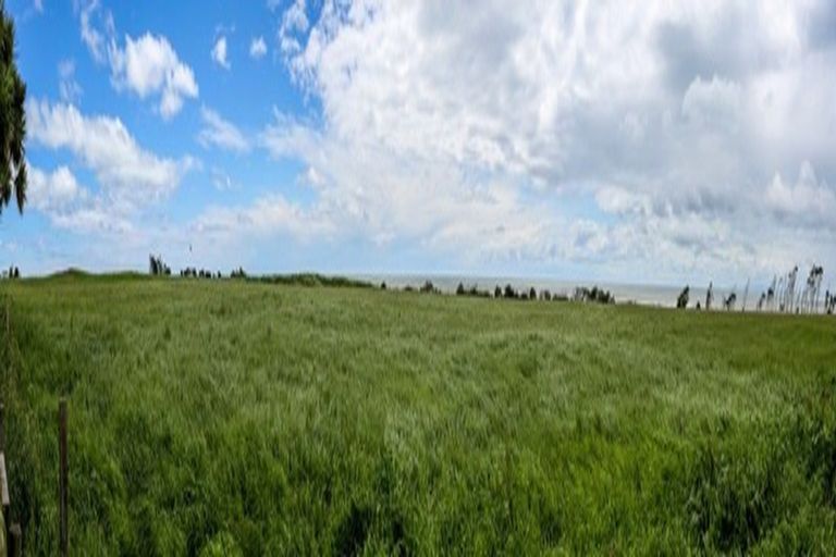 Photo of property in 72 Hume Street, Waitara, 4320