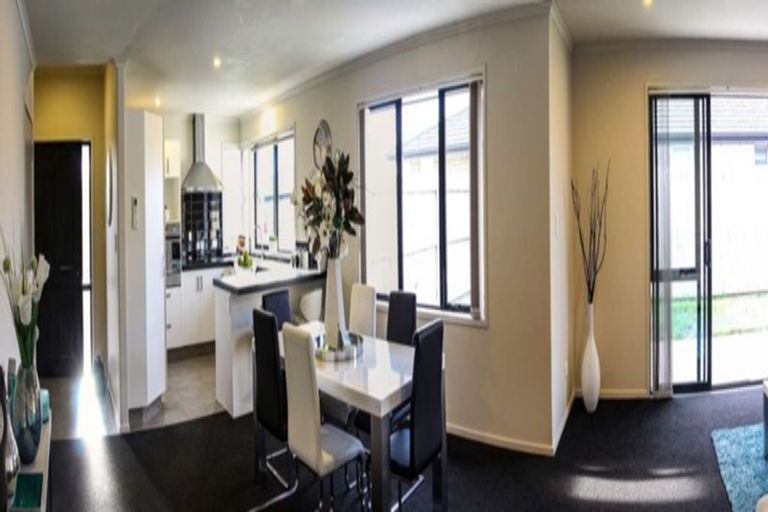 Photo of property in 37 Rainey Crescent, Papamoa Beach, Papamoa, 3118