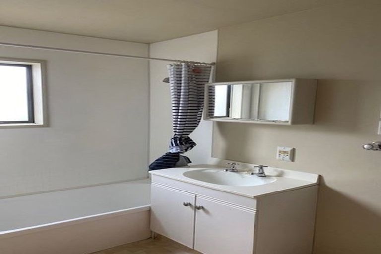 Photo of property in 4/88 Barbour Street, Waltham, Christchurch, 8011