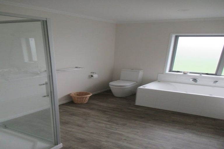 Photo of property in 136 Fairview Drive, Birchville, Upper Hutt, 5372