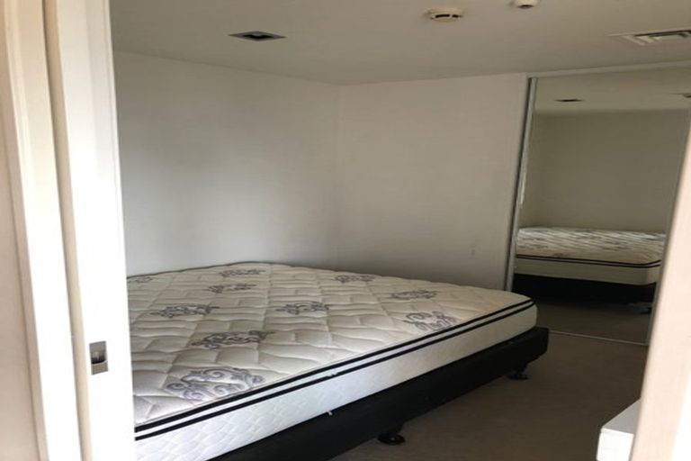 Photo of property in Shoal Haven Apartments, 112a/130 Anzac Street, Takapuna, Auckland, 0622