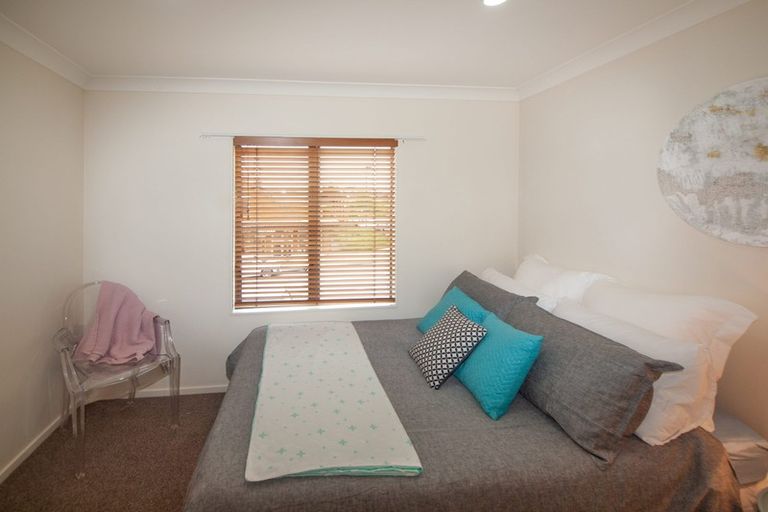 Photo of property in 108b Westchester Drive, Churton Park, Wellington, 6037