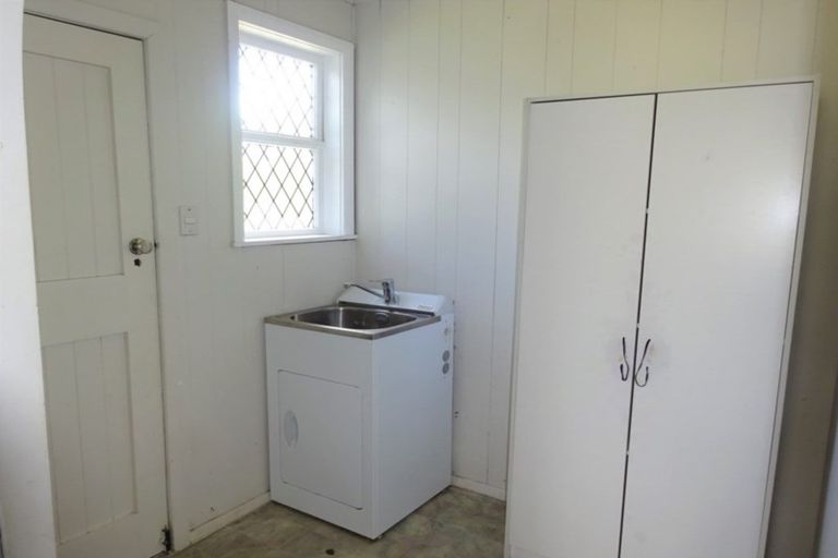 Photo of property in 19 Easton Street, Foxton, 4814