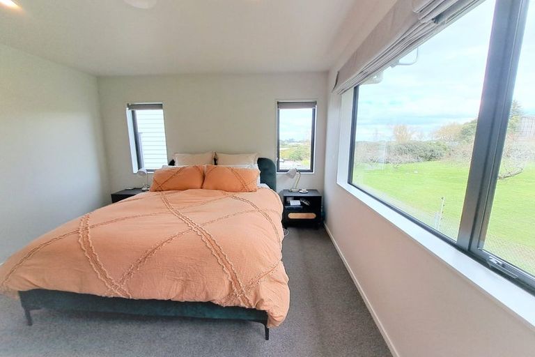 Photo of property in 80 Matawhanga Drive, Wattle Downs, Auckland, 2103