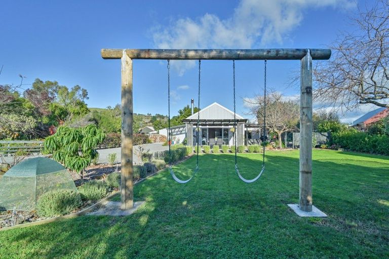 Photo of property in 95 Kereru Road, Maraekakaho, 4171