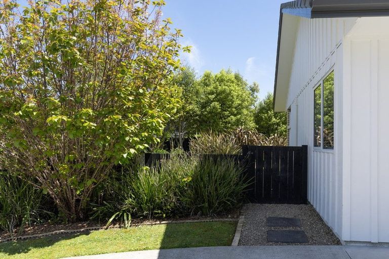 Photo of property in 14 Matau Close, Te Kauwhata, 3710