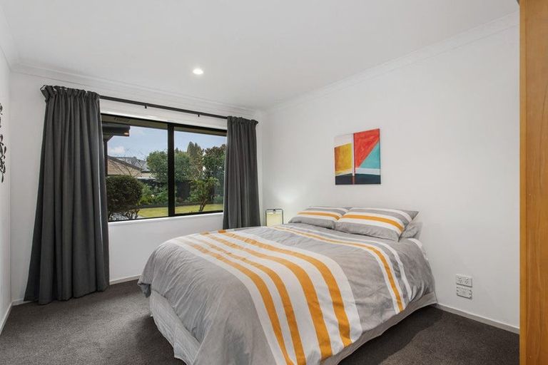 Photo of property in 7 Applecross Lane, Harewood, Christchurch, 8051