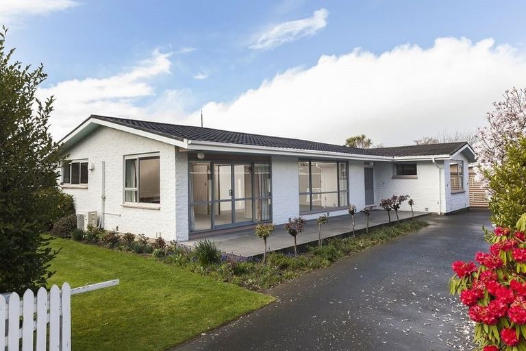 Photo of property in 309 Waimairi Road, Ilam, Christchurch, 8041