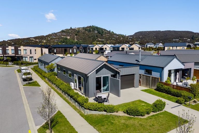 Photo of property in 12 Mount Burke Street, Wanaka, 9305