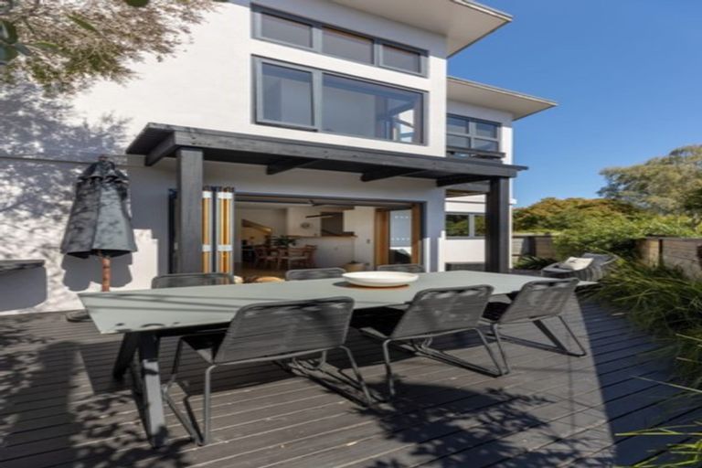 Photo of property in 64 Bronte Street East, Nelson, 7010