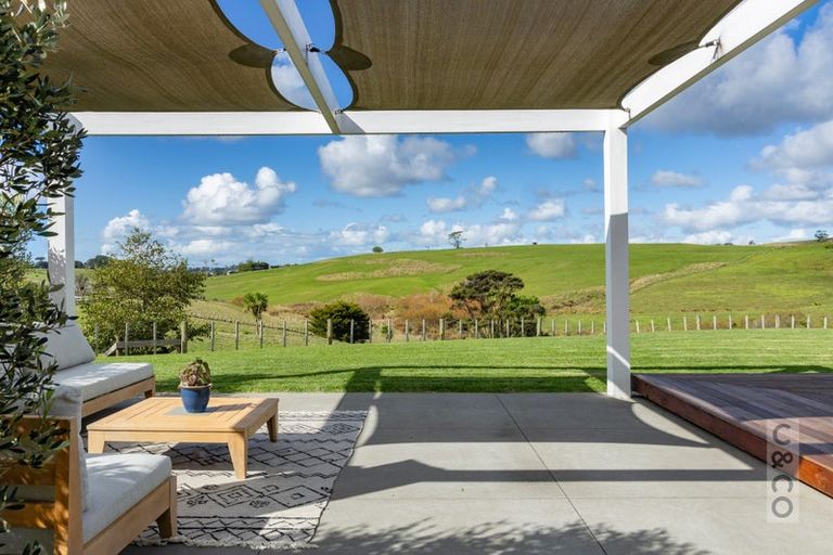 Photo of property in 79 Mount Albion Rise, Taupaki, Henderson, 0782