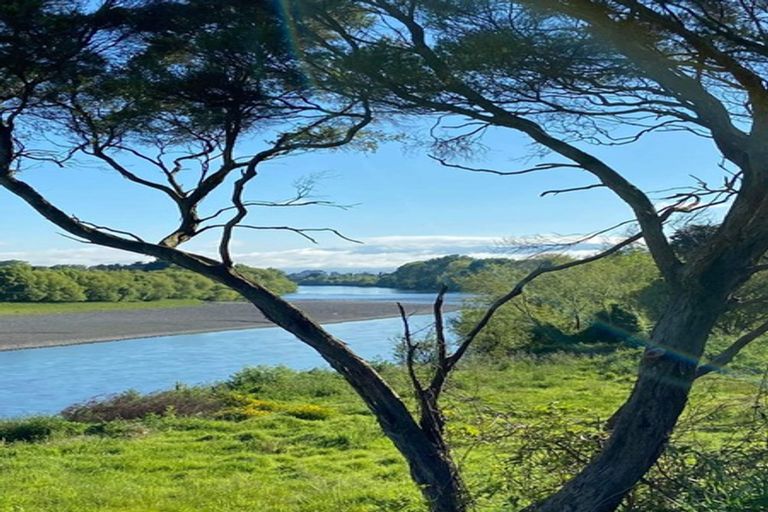 Photo of property in 203 Fitzherbert East Road, Aokautere, 4471