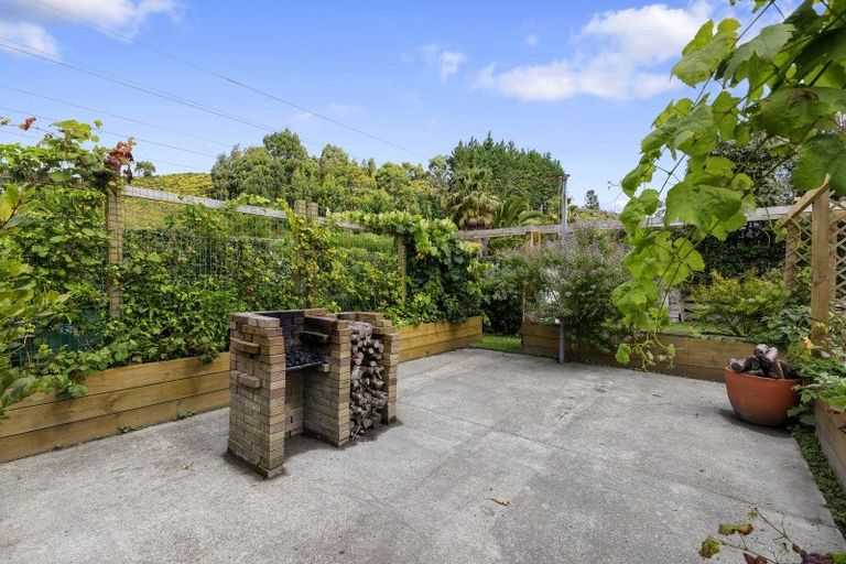 Photo of property in 85 Emerald Hill Drive, Birchville, Upper Hutt, 5018