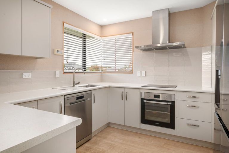 Photo of property in 10 Drumfearn Place, Rototuna, Hamilton, 3210