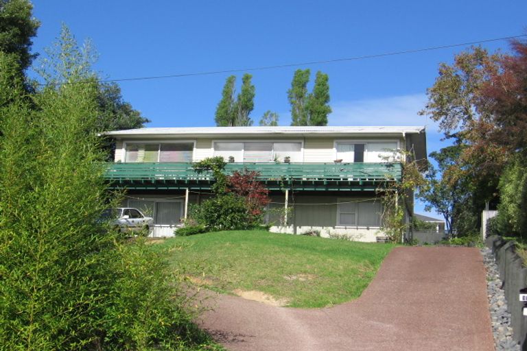 Photo of property in 37 Evans Road, Glen Eden, Auckland, 0602