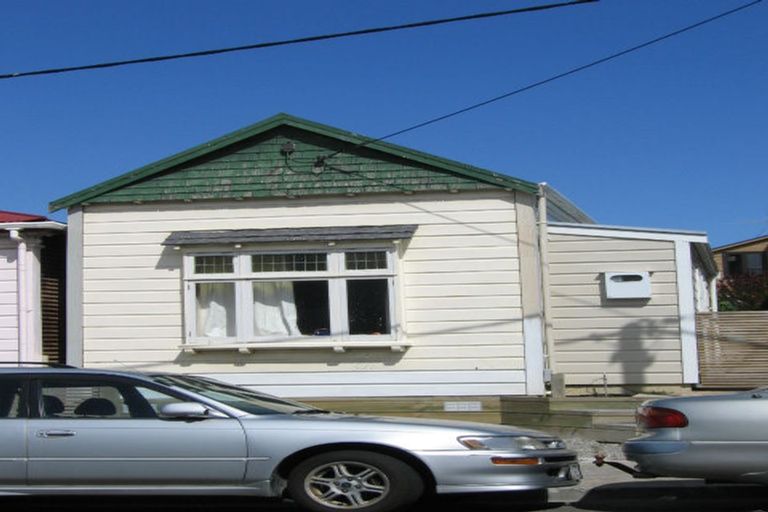 Photo of property in 16 Emmett Street, Newtown, Wellington, 6021