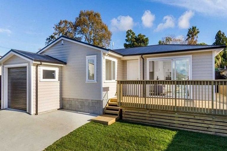 Photo of property in 125b Sturges Road, Henderson, Auckland, 0612