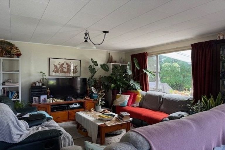 Photo of property in 16 Pamir Place, Welcome Bay, Tauranga, 3112