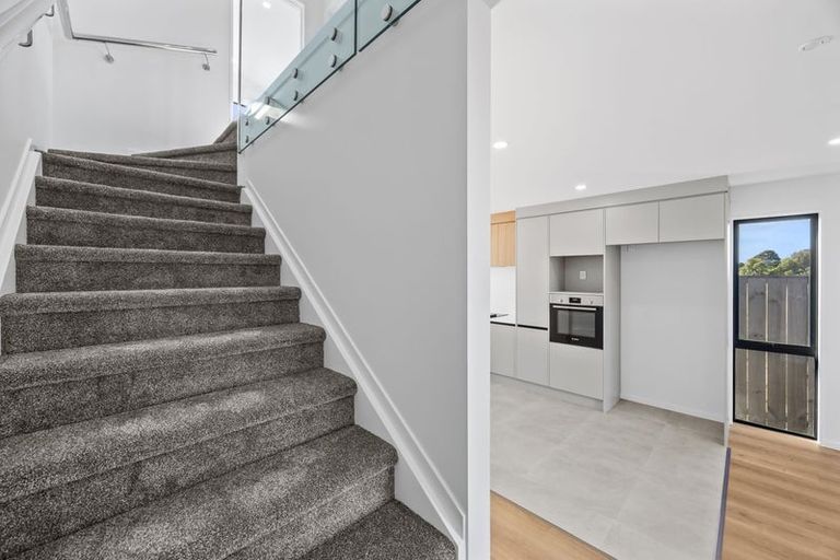 Photo of property in 8 Harikoa Way, Karaka, 2113