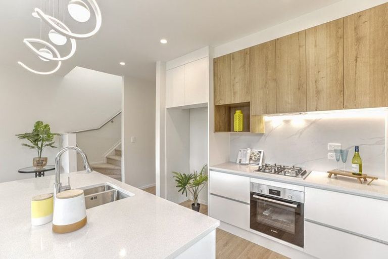 Photo of property in 33 Biokovo Street, Massey, 0614