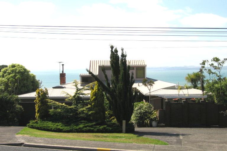 Photo of property in 191 Beach Road, Castor Bay, Auckland, 0620