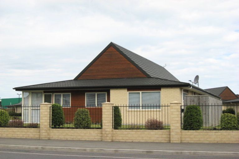 Photo of property in Rivertown Villas, 150 Williams Street, Kaiapoi, 7630