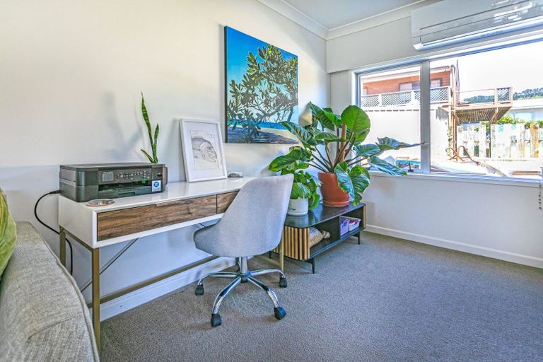 Photo of property in 15 Moray Place, Whiritoa, Whangamata, 3691