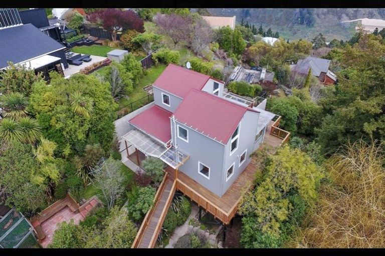 Photo of property in 128 Dyers Pass Road, Cashmere, Christchurch, 8022