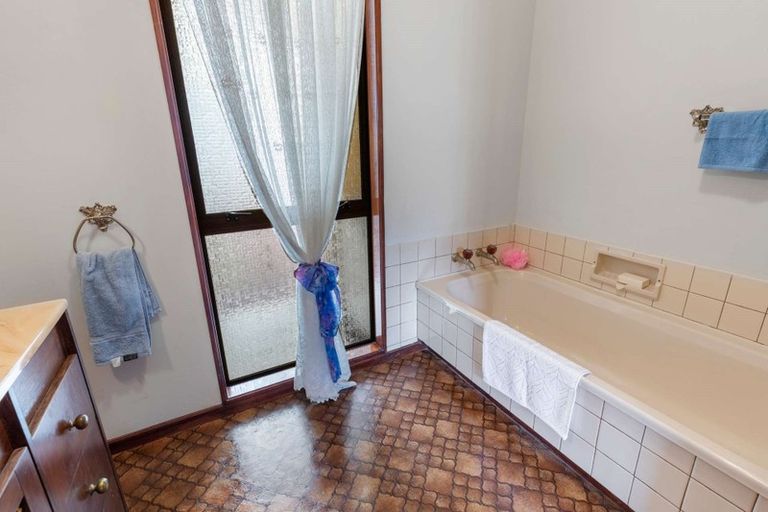 Photo of property in 21 Kotare Crescent, Maunu, Whangarei, 0110