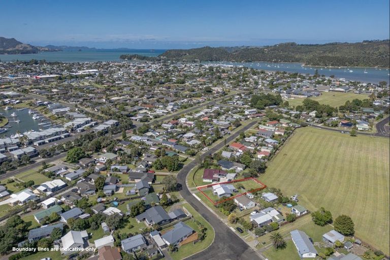 Photo of property in 23 Catherine Crescent, Whitianga, 3510