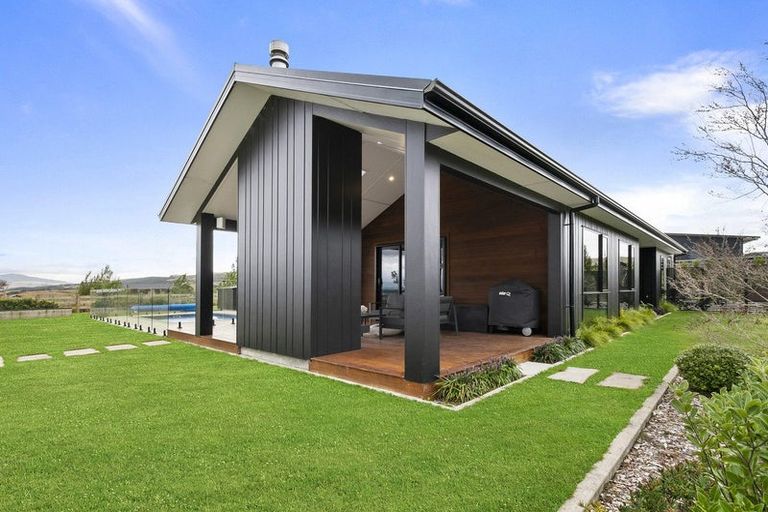 Photo of property in 6 Dickins Lane, Aokautere, Palmerston North, 4471