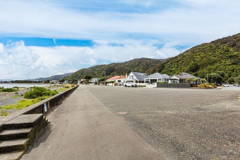 Photo of property in 26 Miro Street, Eastbourne, Lower Hutt, 5013
