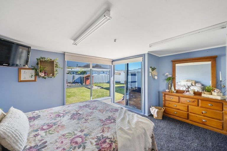 Photo of property in 27 Holyrood Street, Taradale, Napier, 4112