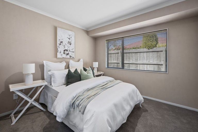 Photo of property in 15 Frame Place, Owhata, Rotorua, 3010