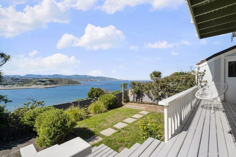 Photo of property in 7 View Road, Houghton Bay, Wellington, 6023