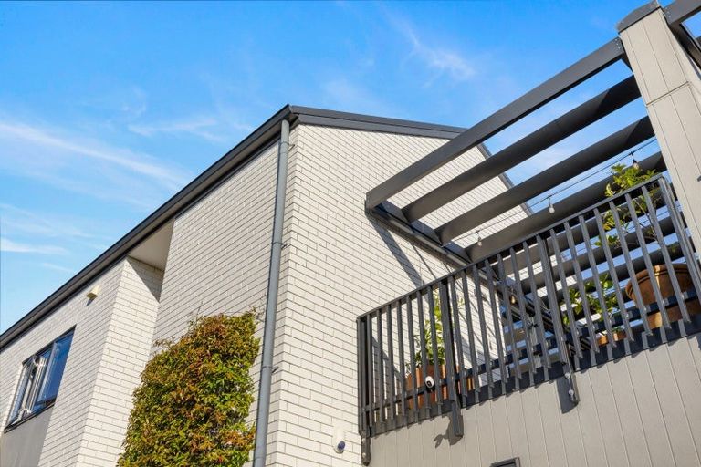 Photo of property in 35 Kerewhenua Crescent, Hobsonville, Auckland, 0616