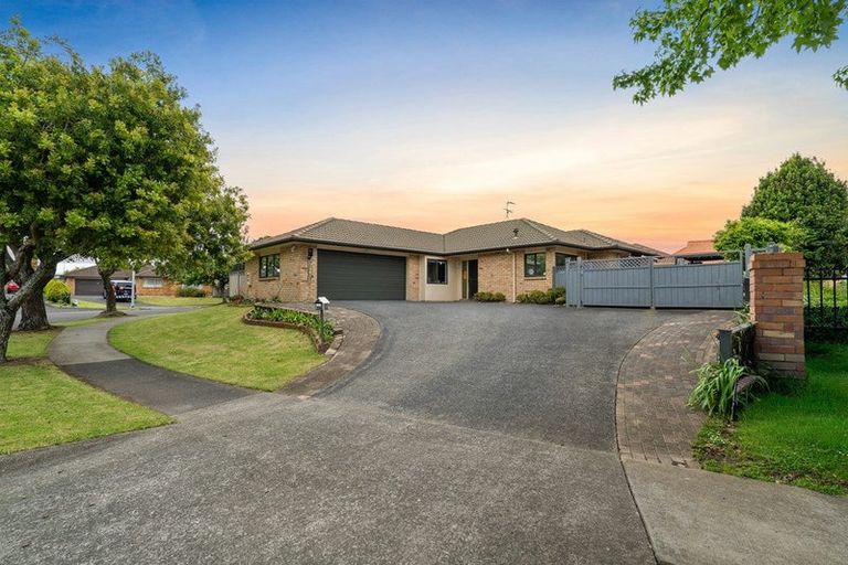 Photo of property in 31 Montilla Place, Manurewa, Auckland, 2102