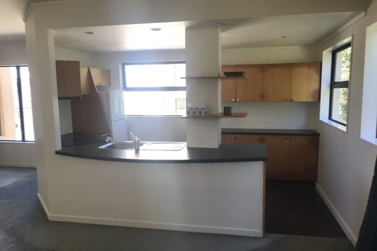 Photo of property in 566m Adelaide Road, Berhampore, Wellington, 6023