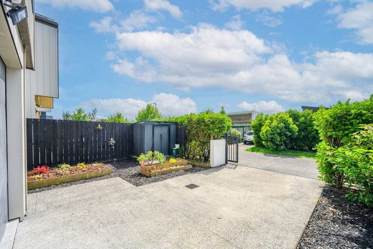 Photo of property in 67 Battalion Drive, Papakura, 2110