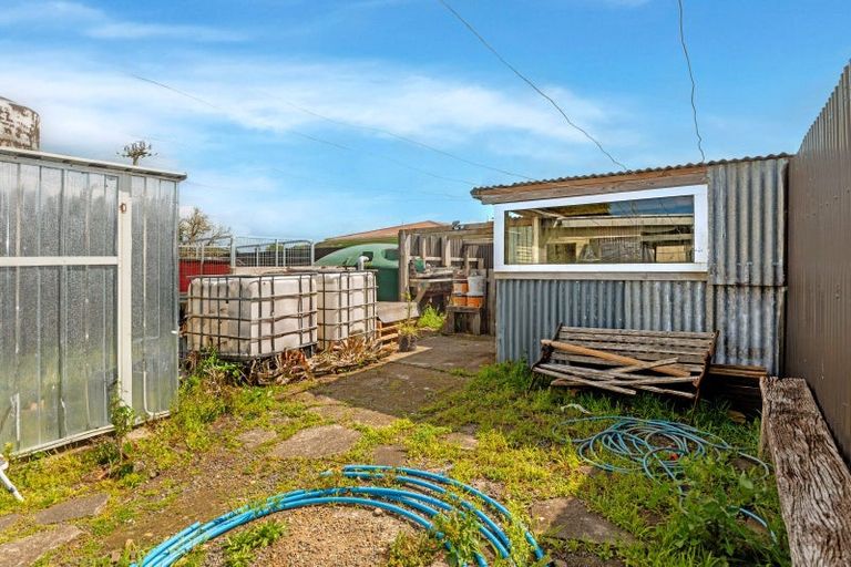 Photo of property in 35 Monkhouse Street, Tolaga Bay, 4077
