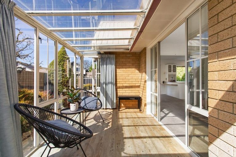 Photo of property in 89 Peer Street, Ilam, Christchurch, 8041