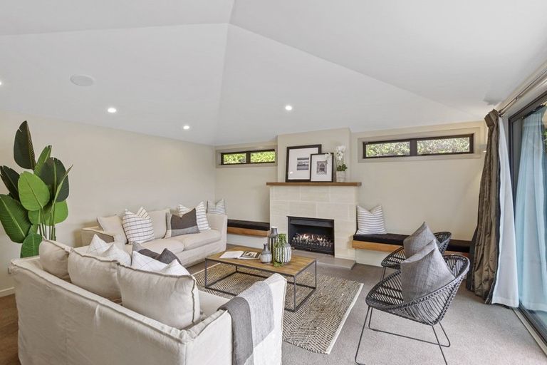 Photo of property in 151 Moncks Spur Road, Mount Pleasant, Christchurch, 8081