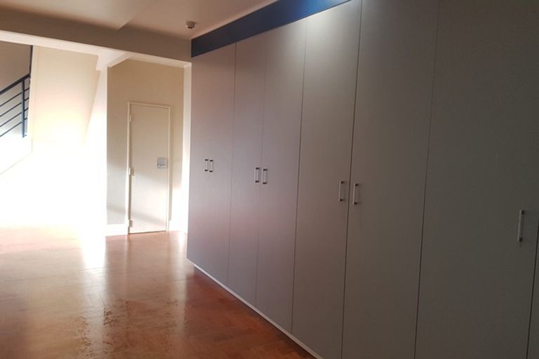 Photo of property in 13 Bruce Road, Glenfield, Auckland, 0629