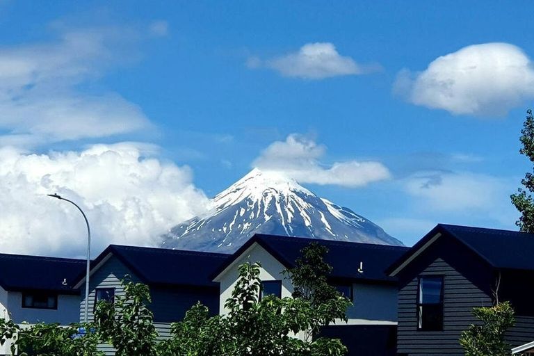 Photo of property in 81a Banks Street, Marfell, New Plymouth, 4310