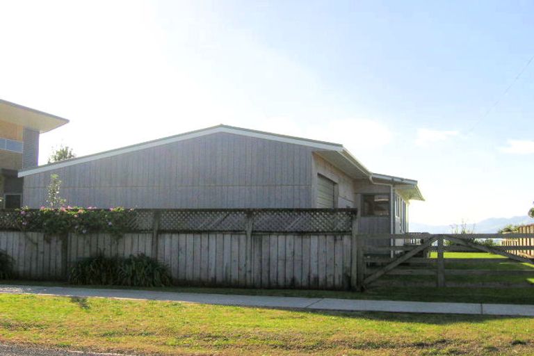 Photo of property in 121 Captain Cook Road, Cooks Beach, Whitianga, 3591