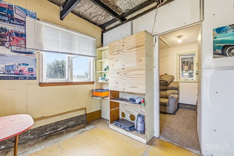 Photo of property in 25 Ruapehu Street, Castlecliff, Whanganui, 4501